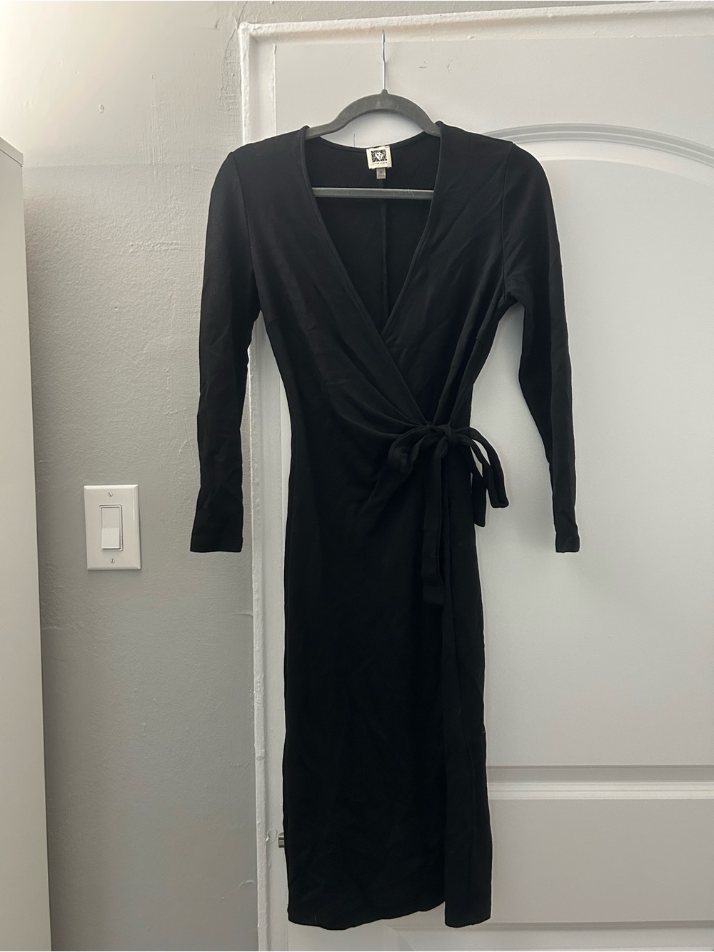 Anne Klein Black Long-Sleeve Wrap Midi Dress with Tie Waist